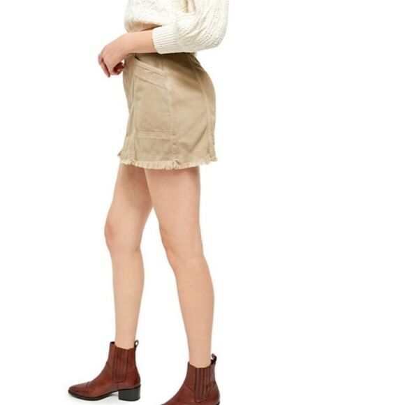 𝅺Free People Alpha Utility Skirt In Willow - Picture 2 of 2